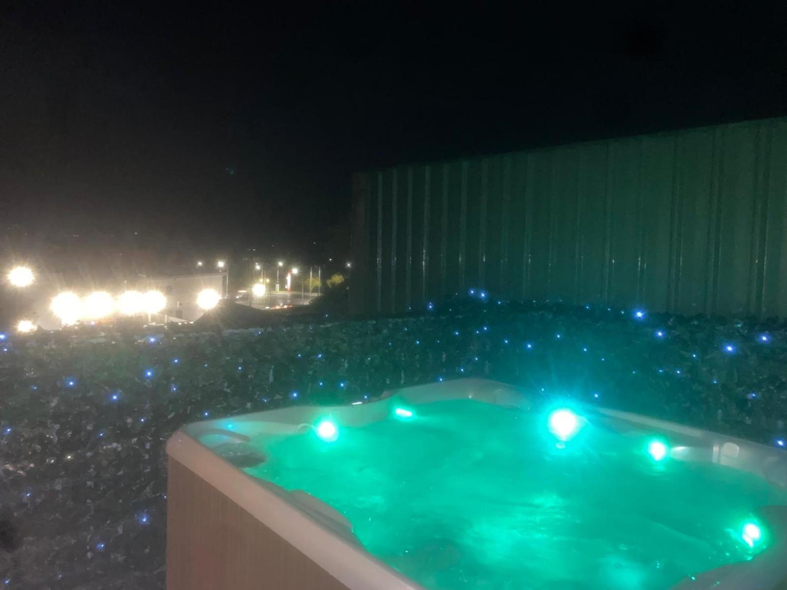 Ferienwohnung Arch Pod & Hot Tub Carndonagh Exterior foto