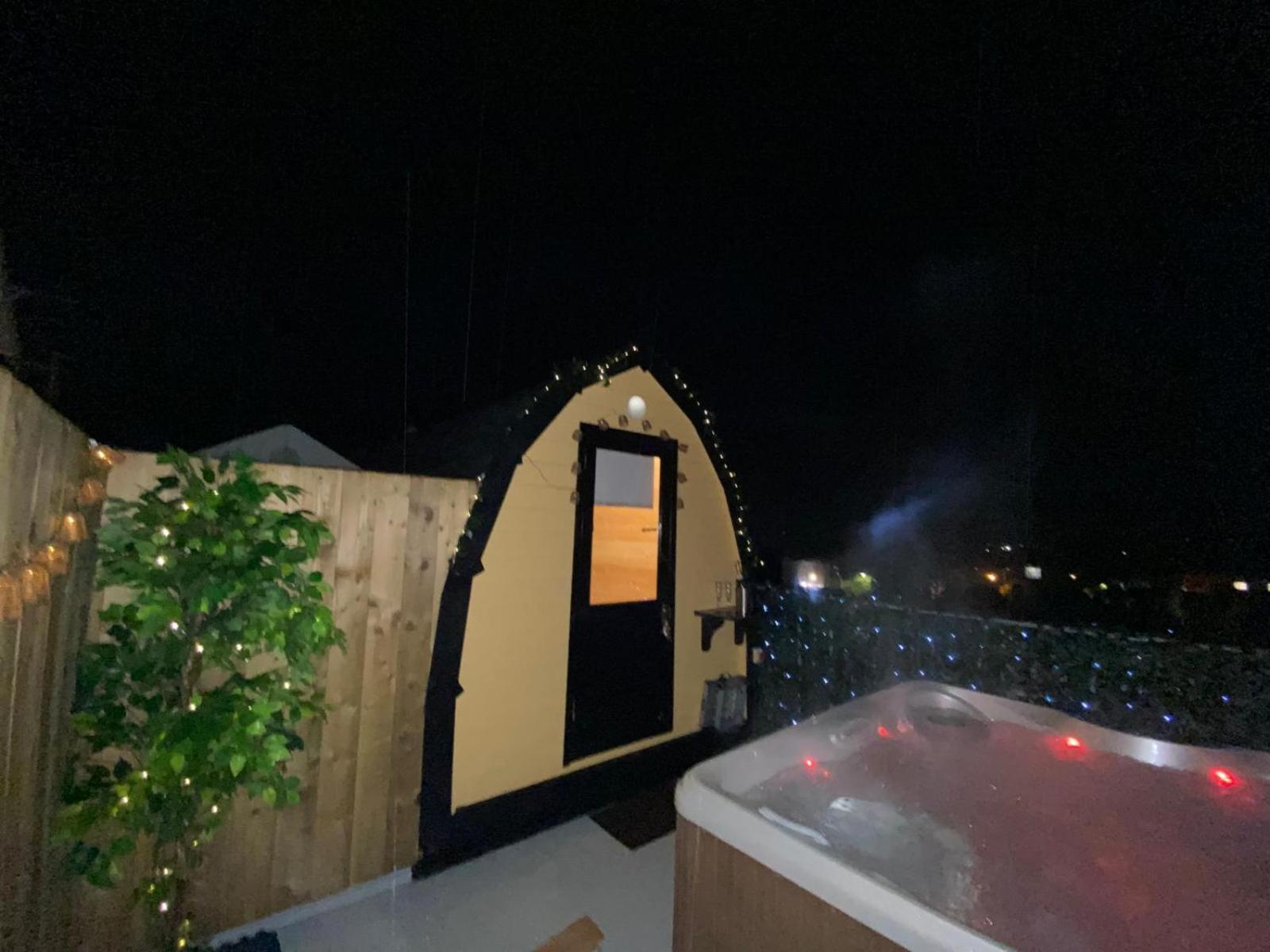 Ferienwohnung Arch Pod & Hot Tub Carndonagh Exterior foto